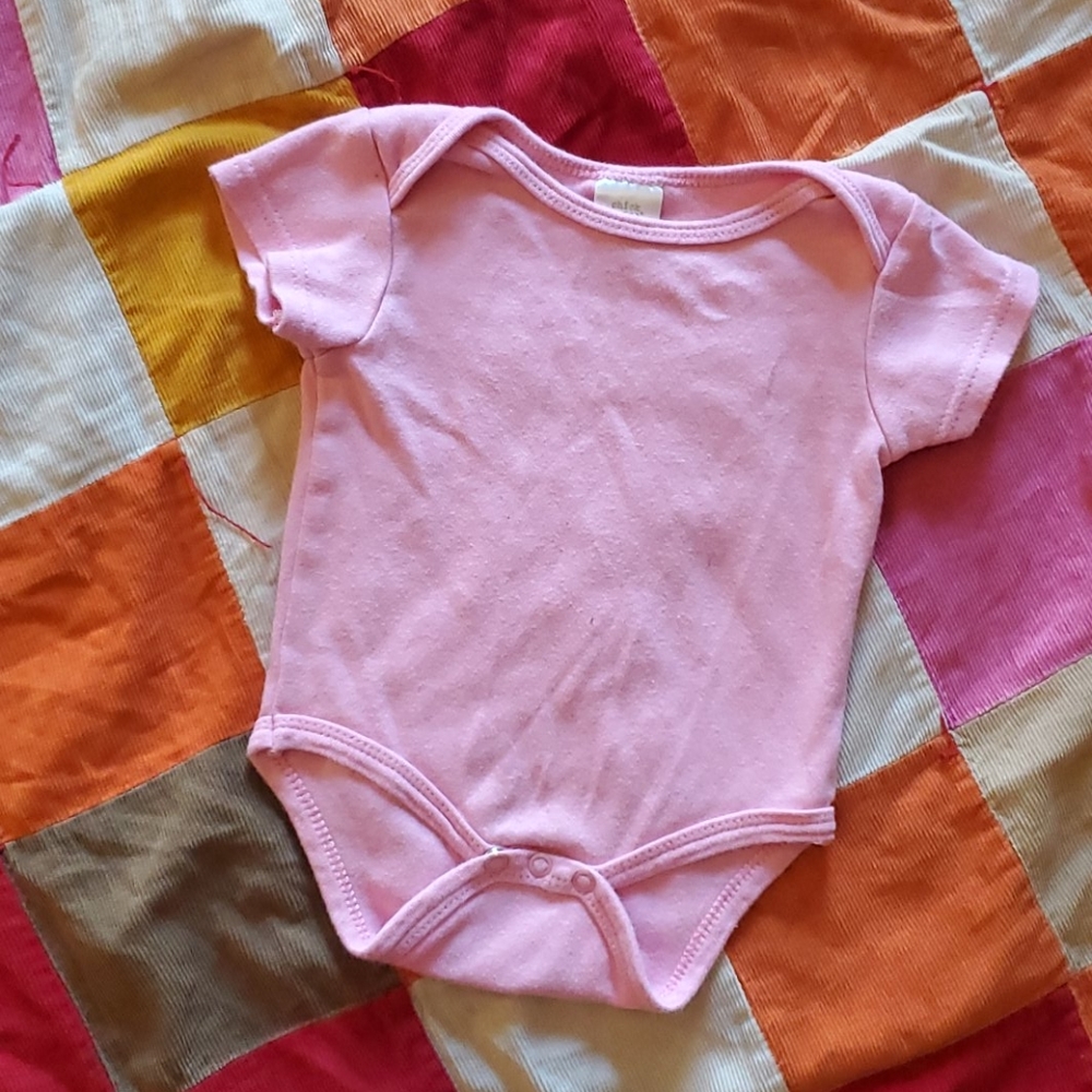 3-6m onesie